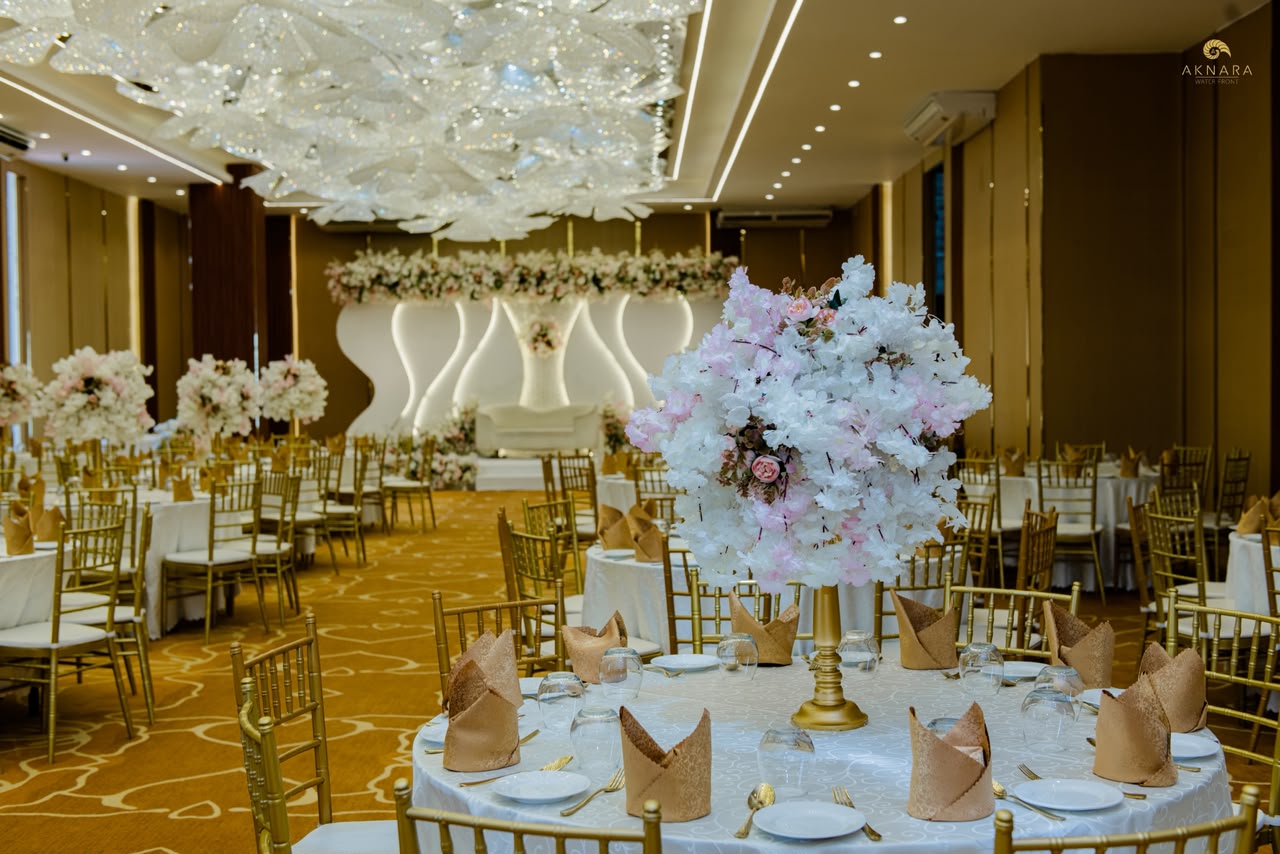 Lily Hall