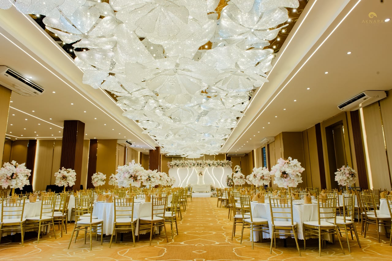 Lily Hall